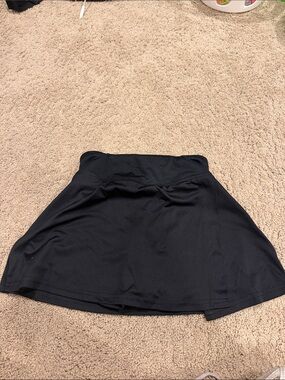 Champion Black Women's Skater Skirt with Built-In Shorts with slit